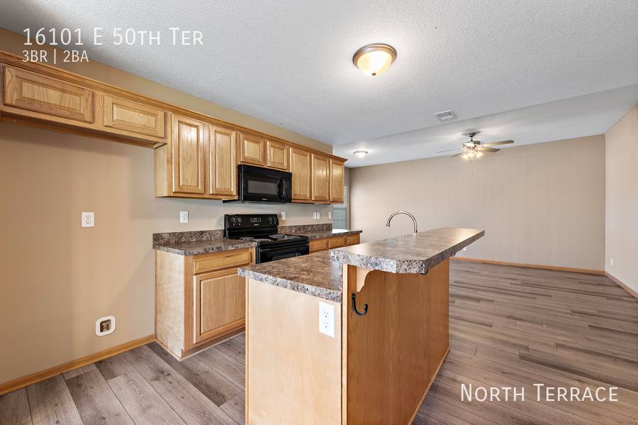 Townhouse for rent at 16101 E 50th Terrace, Kansas City, MO 64136