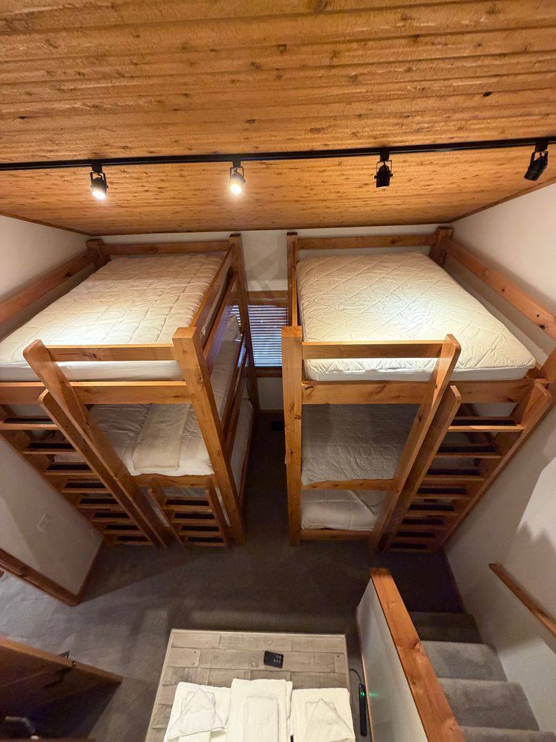 House for rent at 1906 Sierra Nevada Rd, Mammoth Lakes, CA 93546