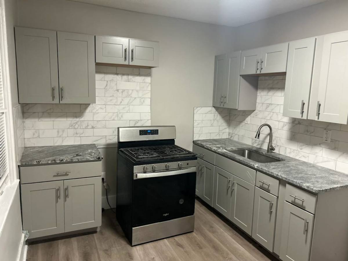 Apartment for rent at 8215 Badger, Detroit, MI 48213