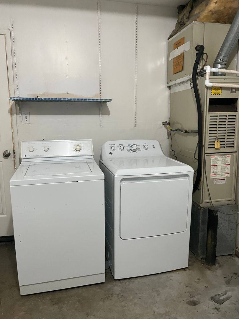 Apartment for rent at 415 W J St, Los Banos, CA 93635