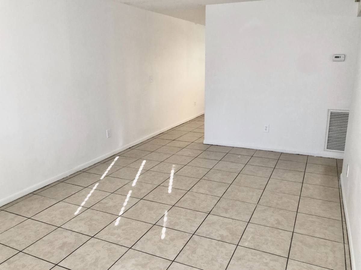 Apartment for rent at 722 S Ingraham Ave, Lakeland, FL 33803