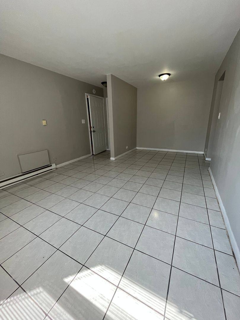 Apartment for rent at 1640 N 1st Ave, Melrose Park, IL 60160
