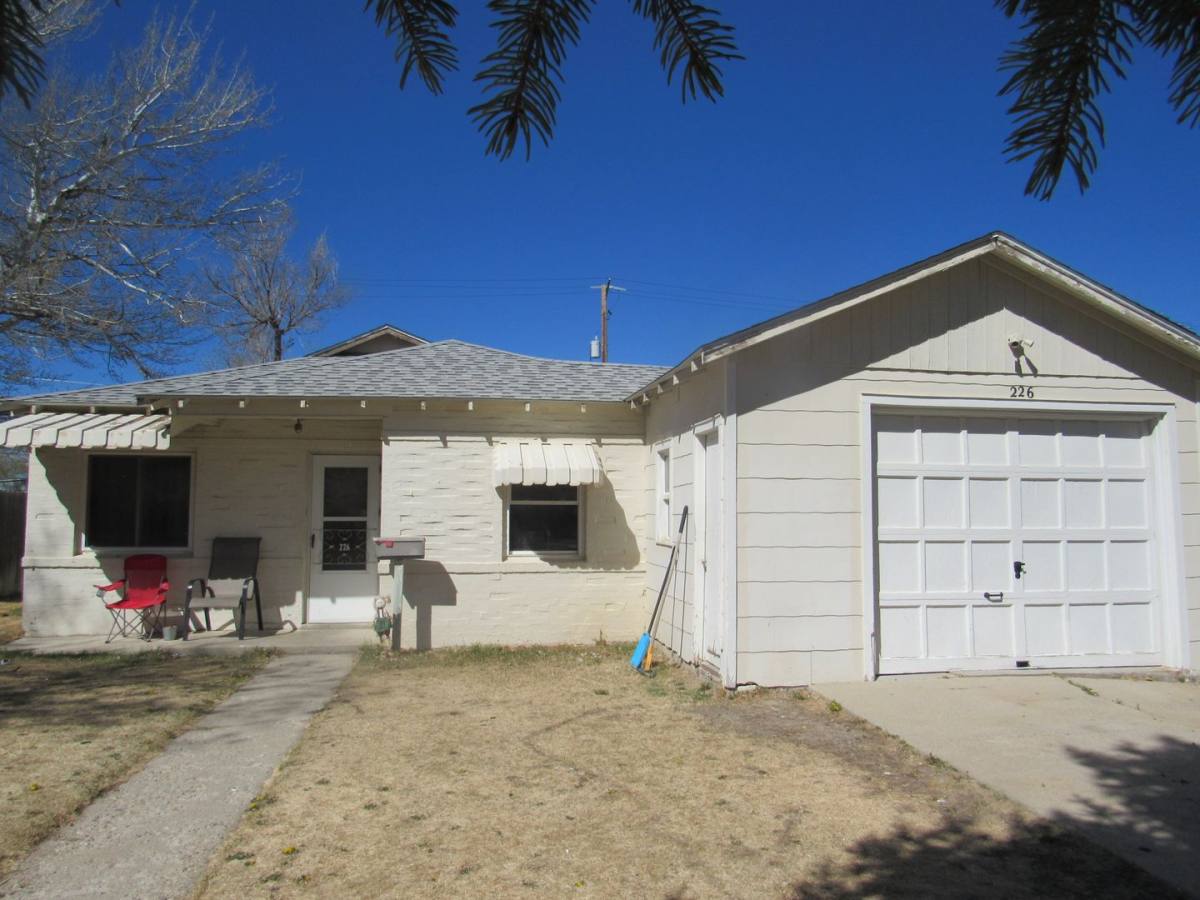 House for rent at 226 N Lennox St, Casper, WY 82601