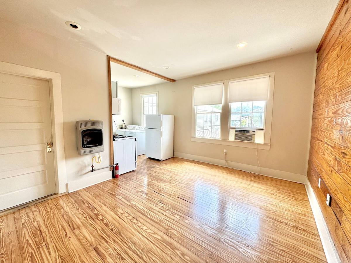 Apartment for rent at 149 E State St, Baton Rouge, LA 70802