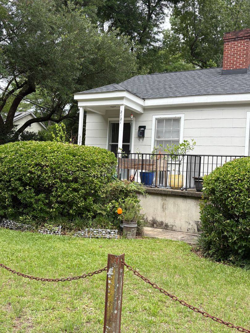 Apartment for rent at 2121 2123 Tugaloo Ave, Columbia, SC 29205