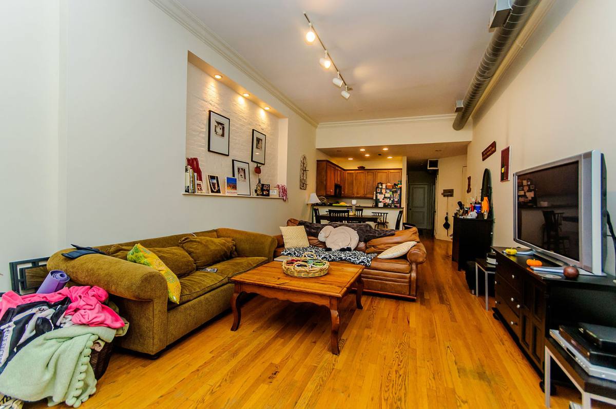 Apartment for rent at 531 N Wells St, Chicago, IL 60654