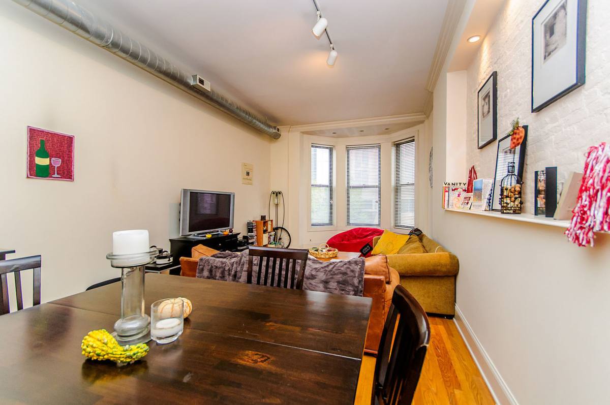 Apartment for rent at 531 N Wells St, Chicago, IL 60654