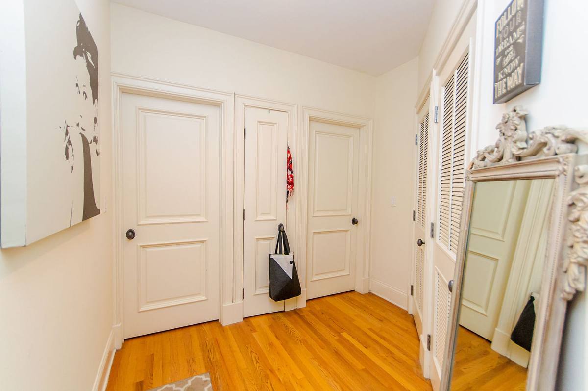 Apartment for rent at 531 N Wells St, Chicago, IL 60654