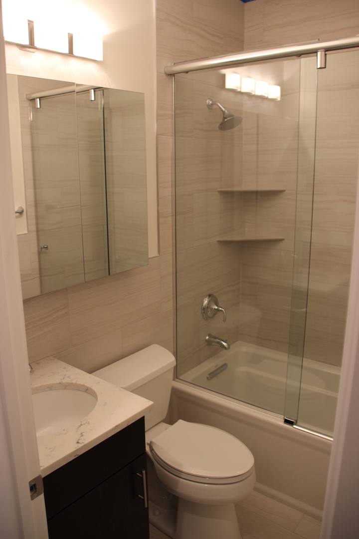 Apartment for rent at 1760-62 N Clark St, Chicago, IL 60614