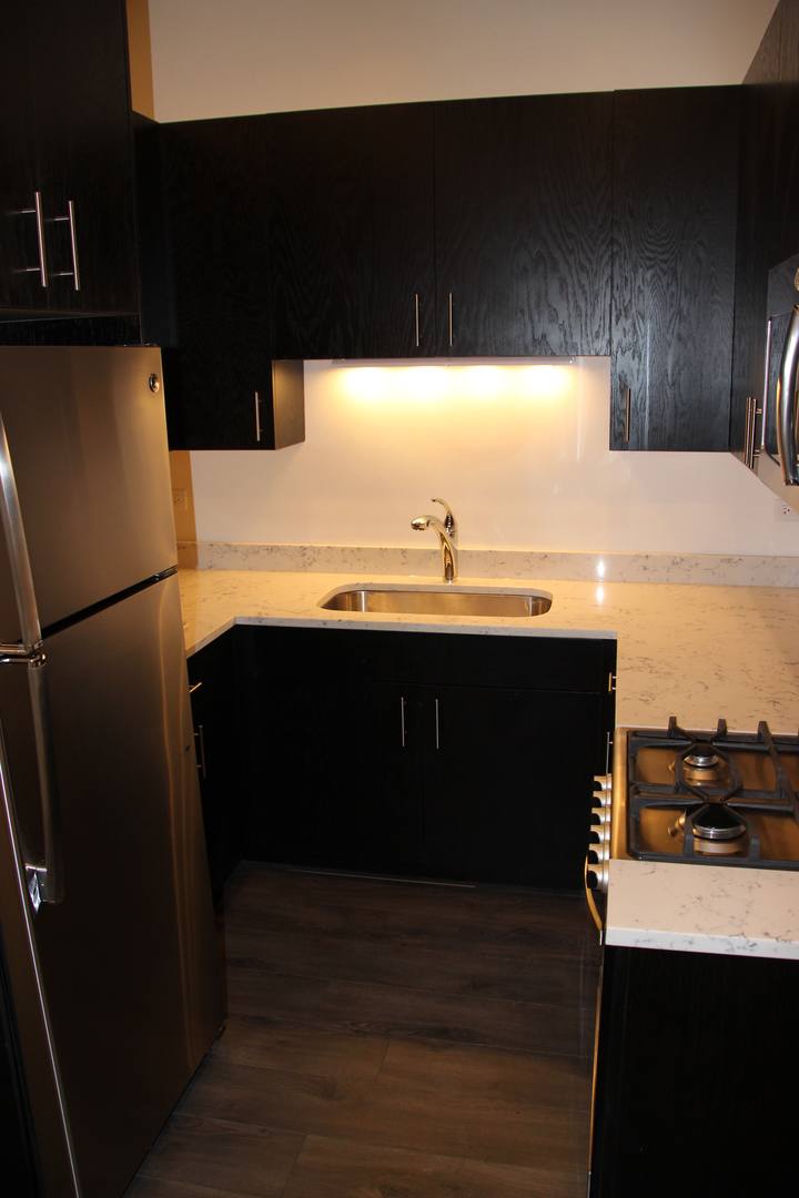 Apartment for rent at 1760-62 N Clark St, Chicago, IL 60614