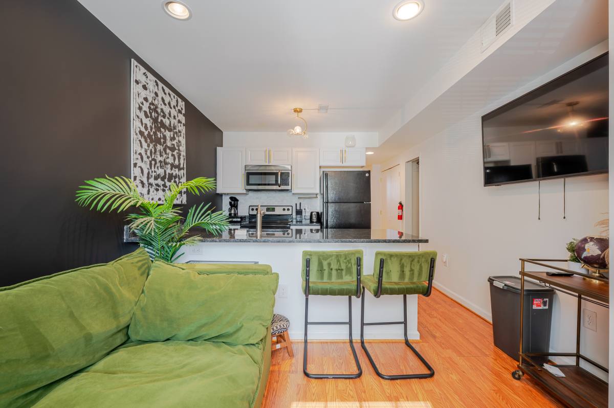 Condo for rent at 912 19th St NE #A, Washington, DC 20002