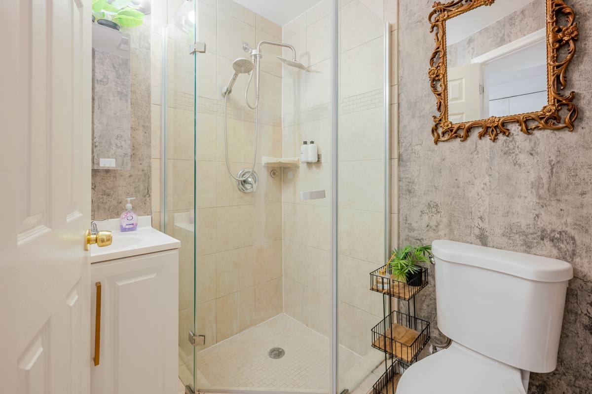 Condo for rent at 912 19th St NE #A, Washington, DC 20002