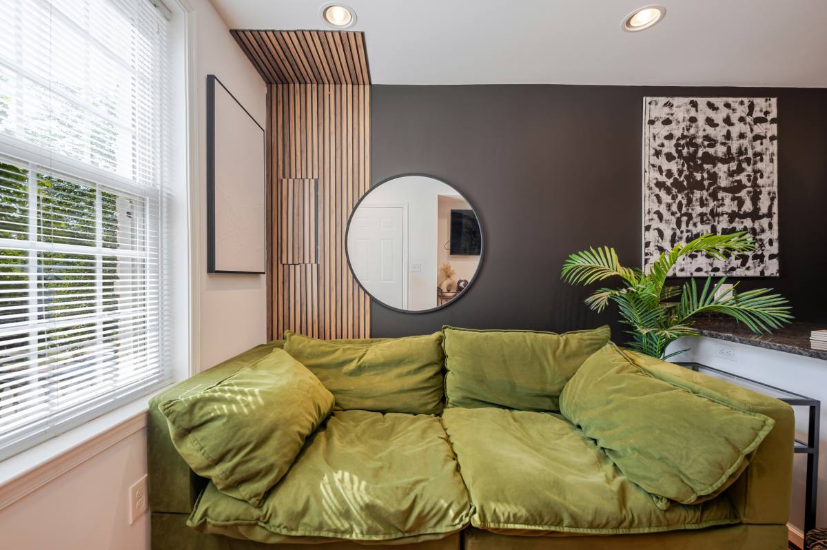 Condo for rent at 912 19th St NE #A, Washington, DC 20002