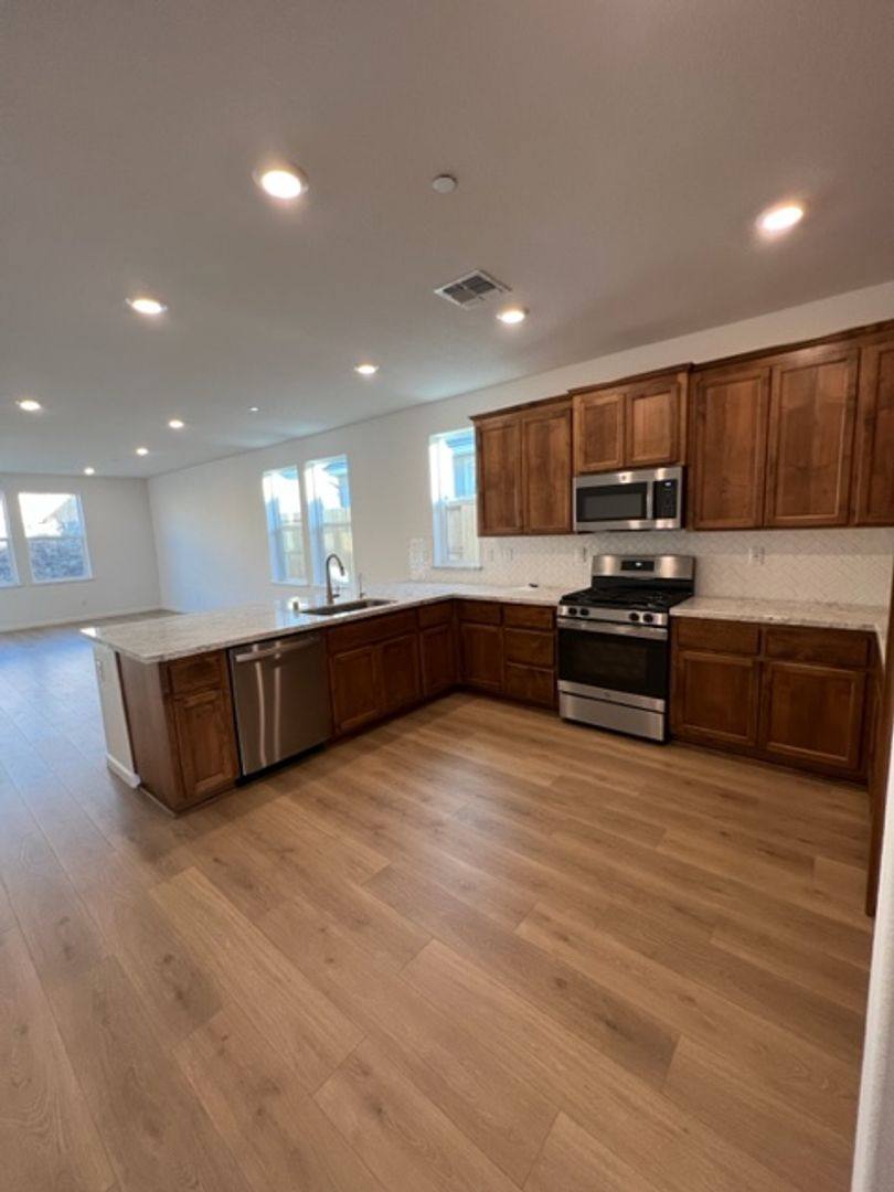 House for rent at 611 Brooklyn Court, Lincoln, CA 95648