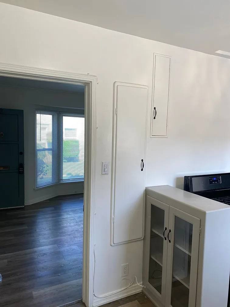 Apartment for rent at 1424 E Wilson Ave #A, Glendale, CA 91206