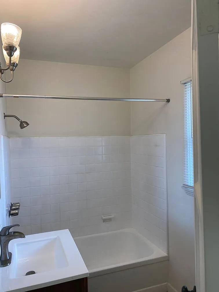 Apartment for rent at 1424 E Wilson Ave #A, Glendale, CA 91206