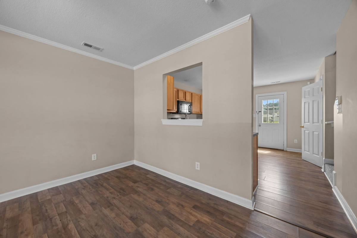 Townhouse for rent at 911 Springwood Dr, Jacksonville, NC 28546