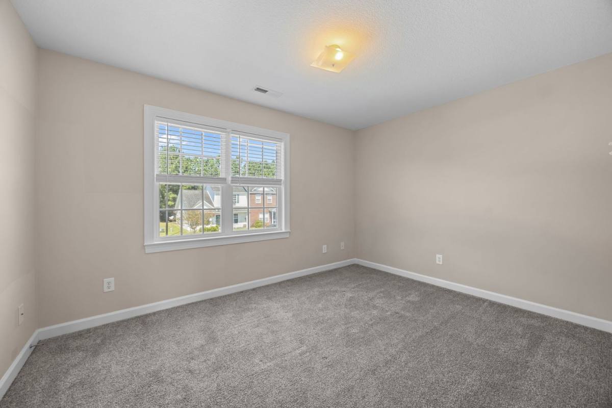 Townhouse for rent at 911 Springwood Dr, Jacksonville, NC 28546