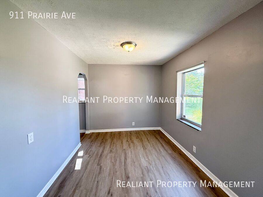 House for rent at 911 Prairie Ave, Cincinnati, OH 45215