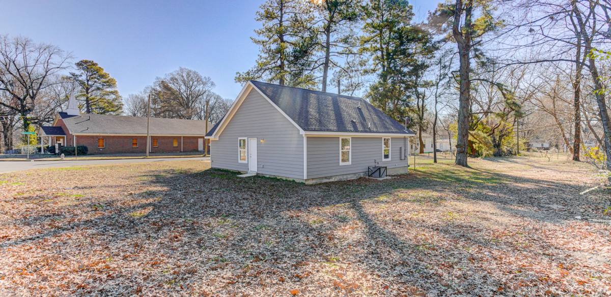 House for rent at 2927 Beechmont St, Memphis, TN 38127