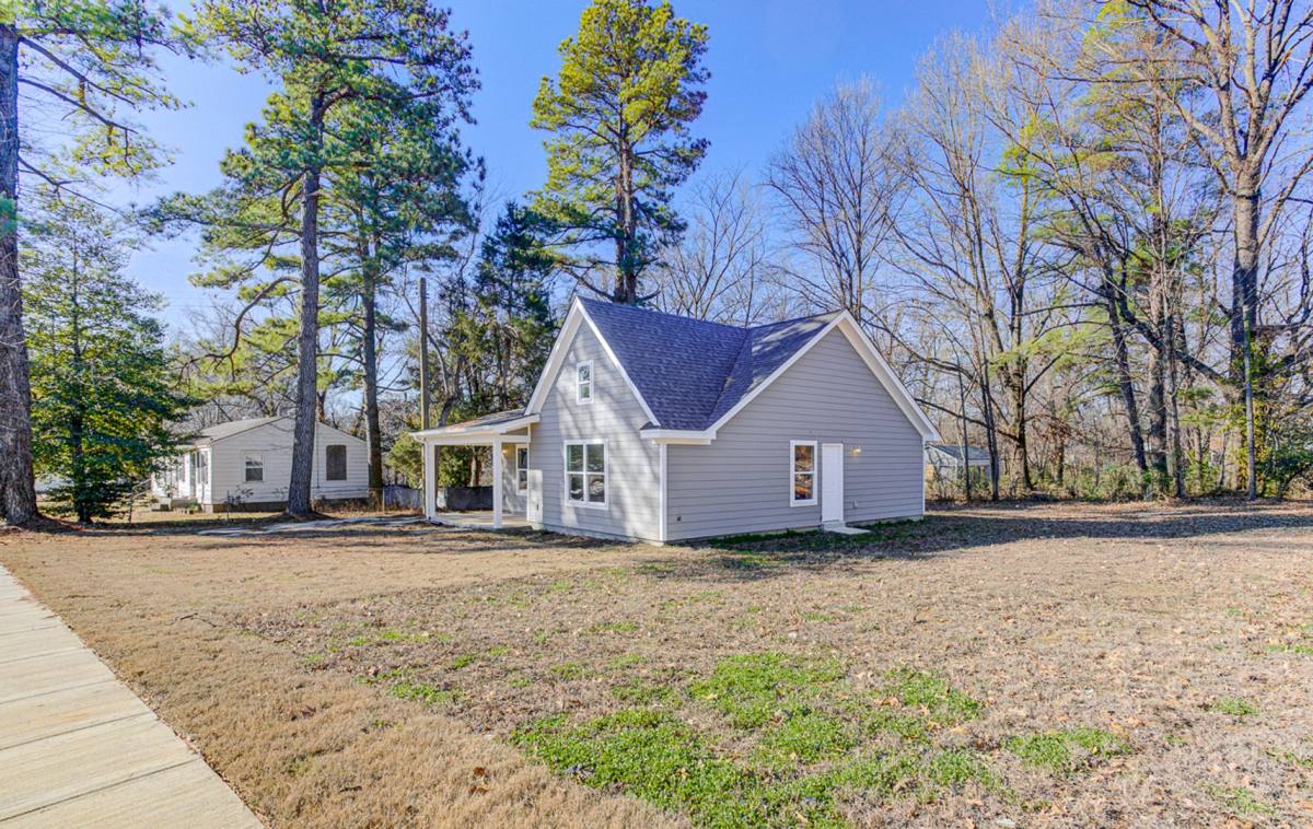 House for rent at 2927 Beechmont St, Memphis, TN 38127