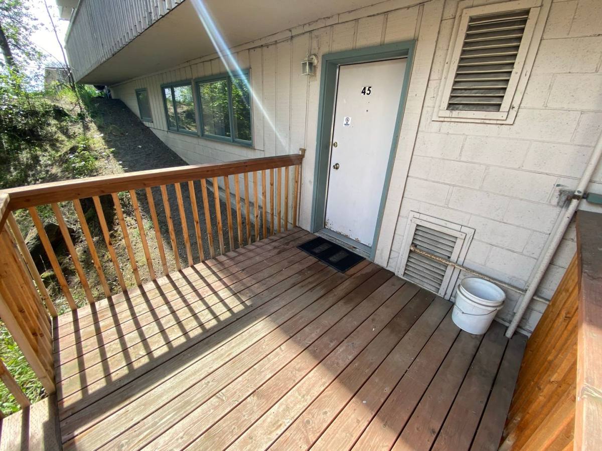 Apartment for rent at 2205 Eureka St, Anchorage, AK 99503