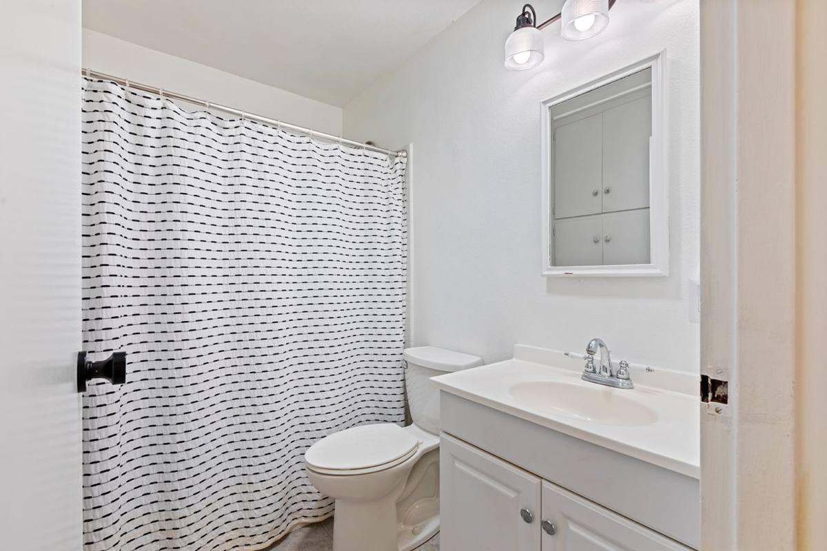 House for rent at 1580 Jeffries Ave, Anderson, CA 96007