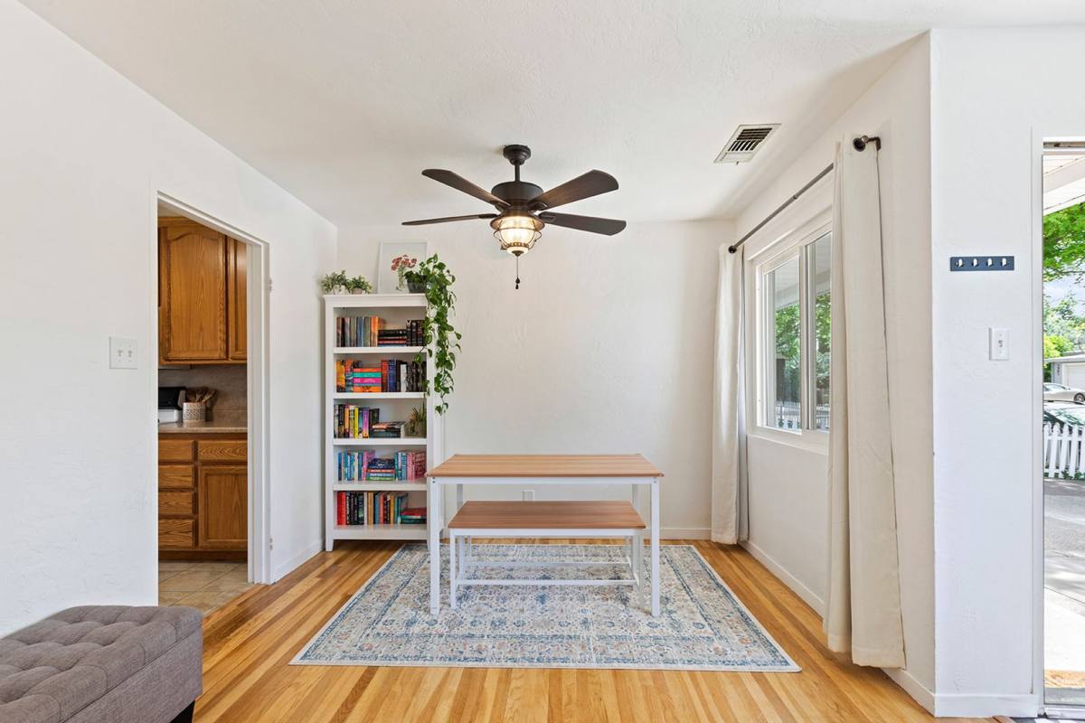 House for rent at 1580 Jeffries Ave, Anderson, CA 96007