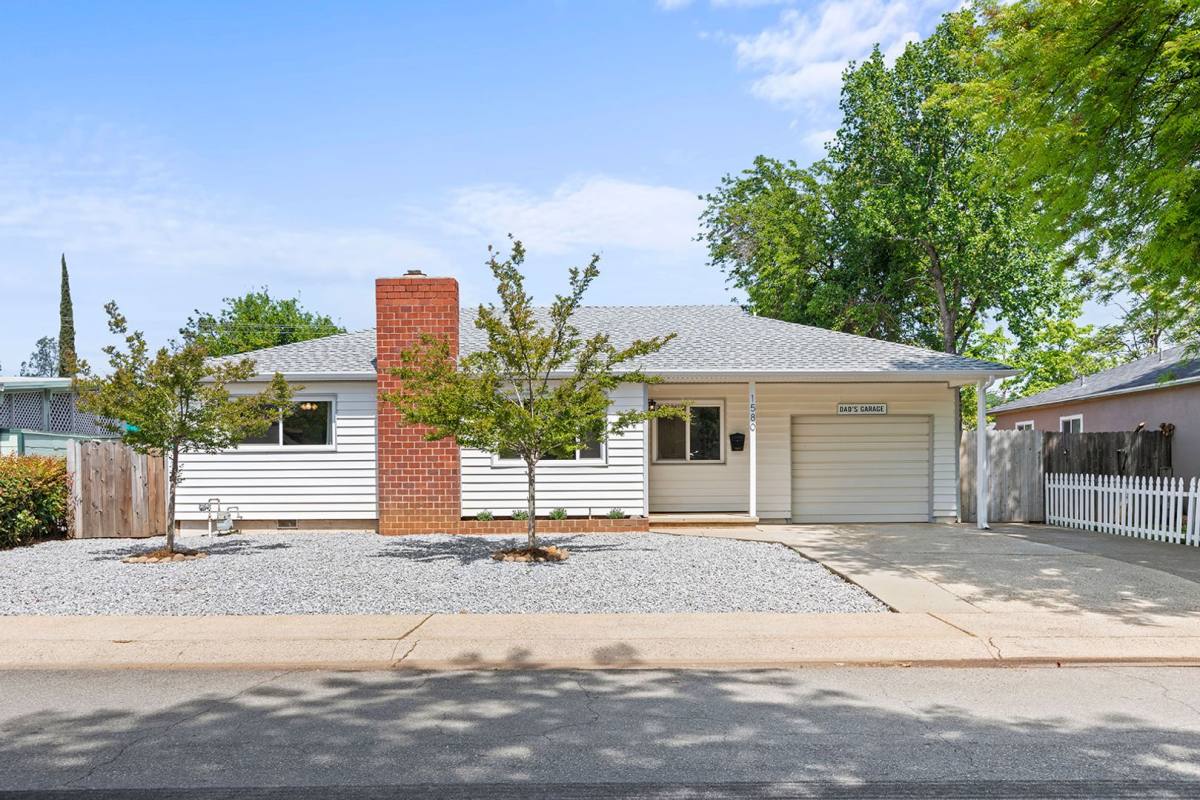 House for rent at 1580 Jeffries Ave, Anderson, CA 96007