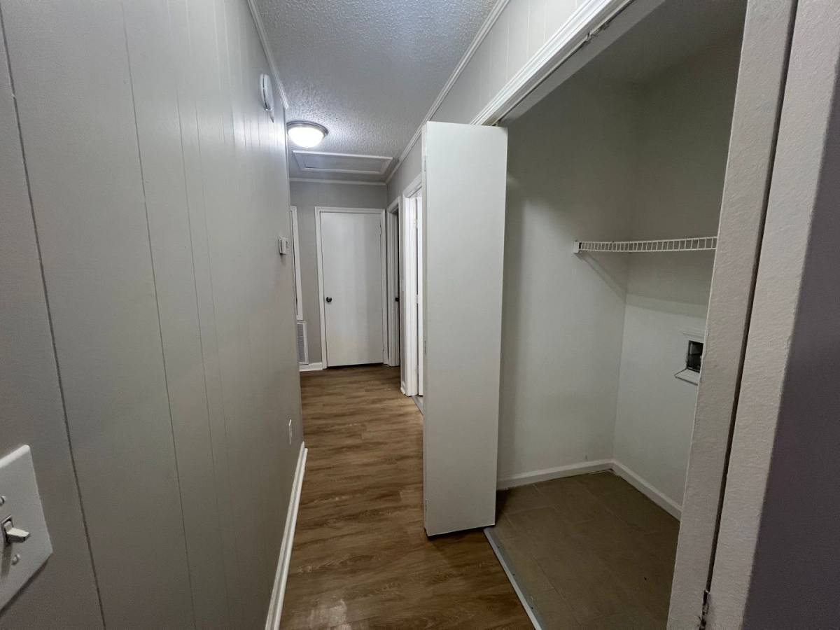 Apartment for rent at 1934 Fosters Ferry Rd, Tuscaloosa, AL 35401