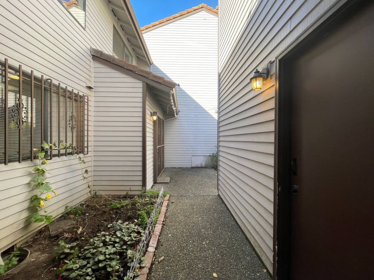 House for rent at 12128 SE 104th Court, Happy Valley, OR 97086