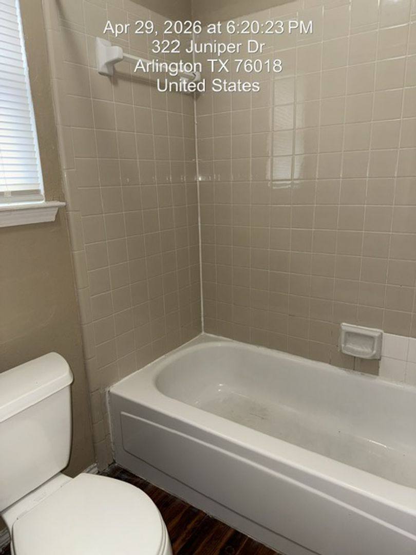House for rent at 322 Juniper Dr, Arlington, TX 76018
