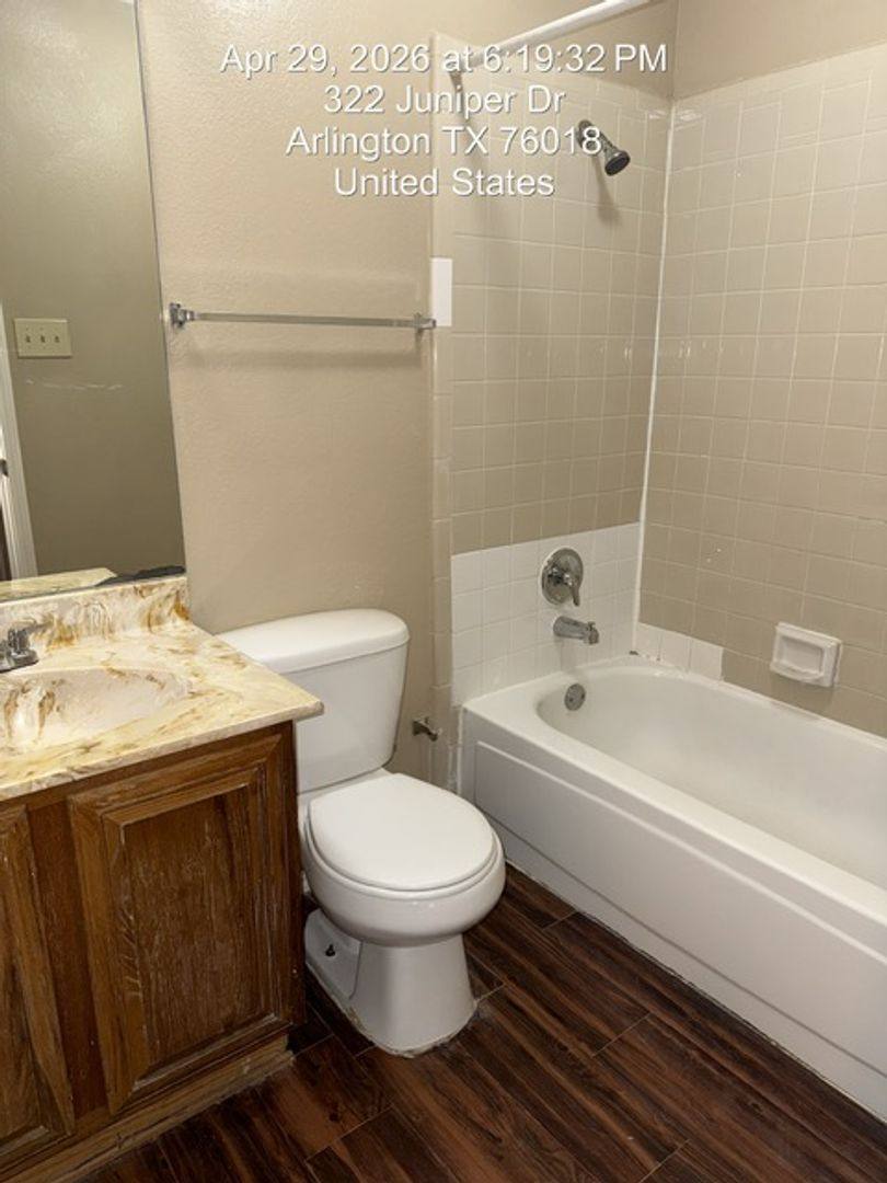 House for rent at 322 Juniper Dr, Arlington, TX 76018