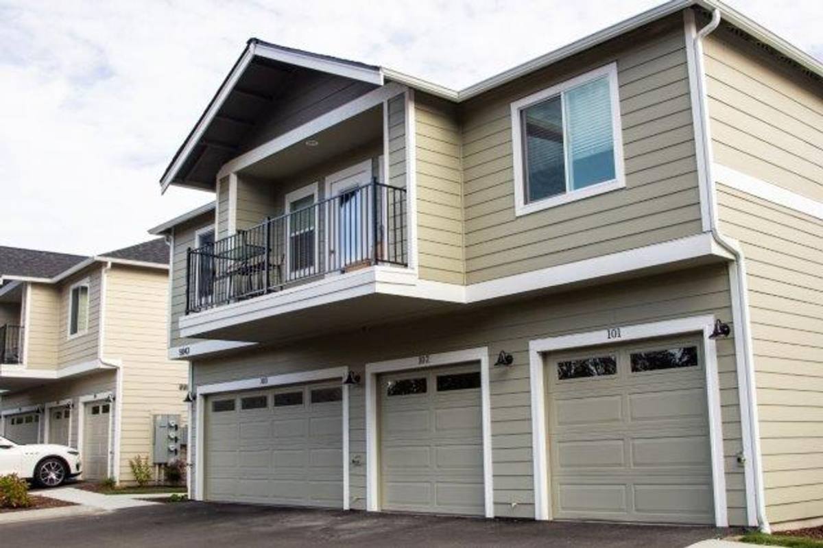 Townhouse for rent at 530 Greenwood Dr SW, Olympia, WA 98502