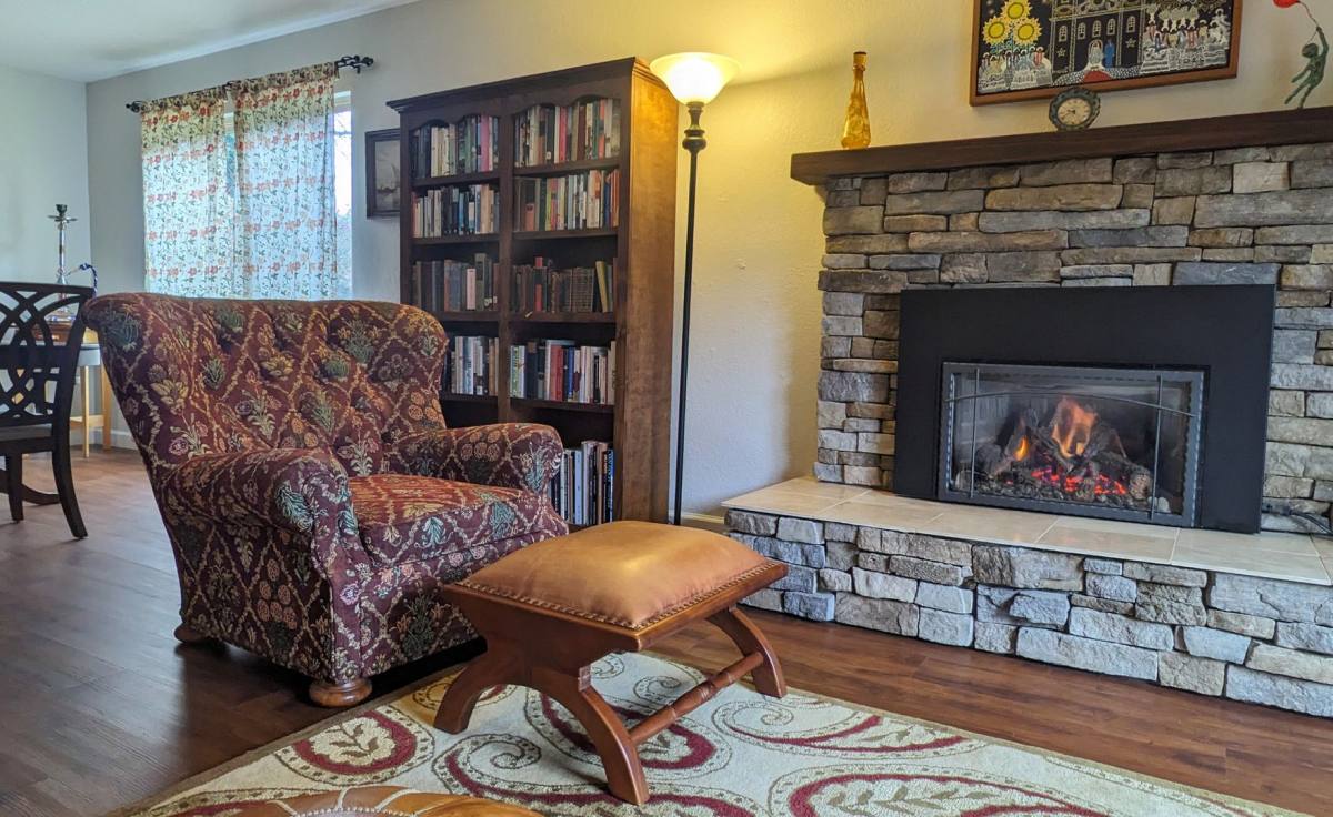 Condo for rent at 931 Hill St, Eureka, CA 95501