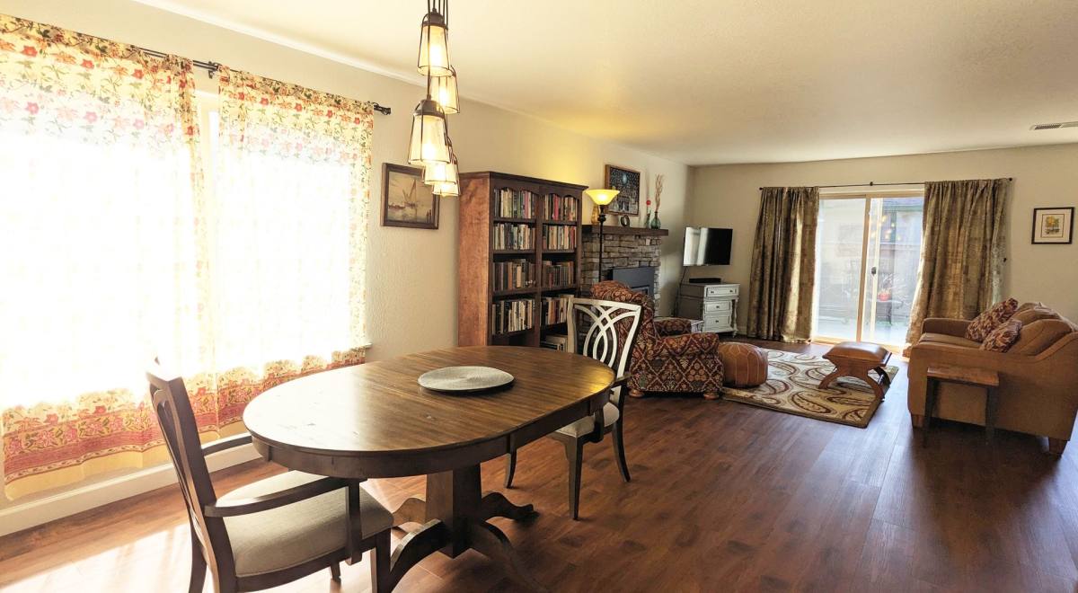 Condo for rent at 931 Hill St, Eureka, CA 95501