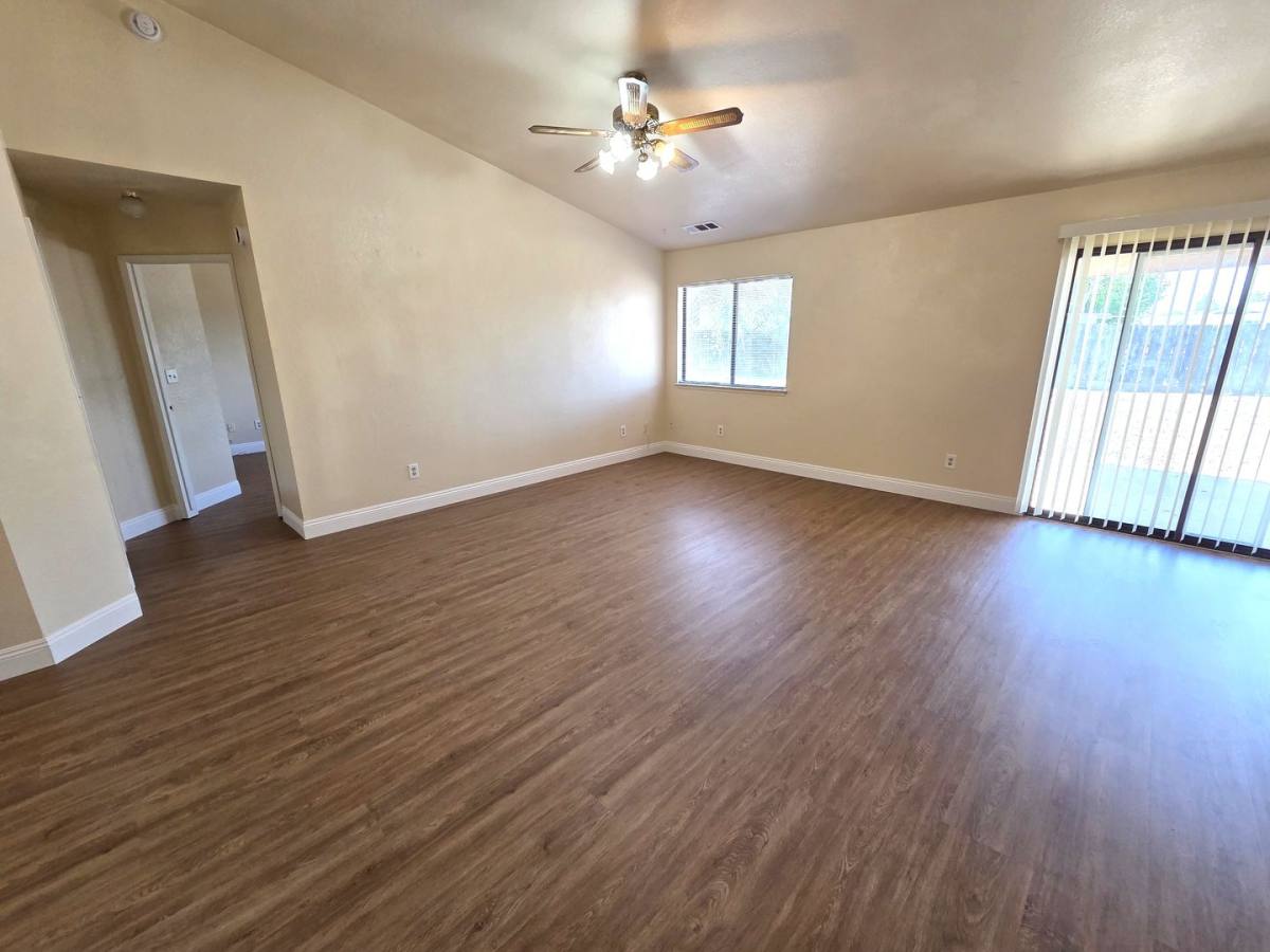 House for rent at 1139 W Glenn Court, Porterville, CA 93257