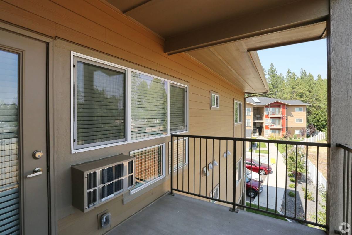 Apartment for rent at 1048 W 1st St, Cheney, WA 99004