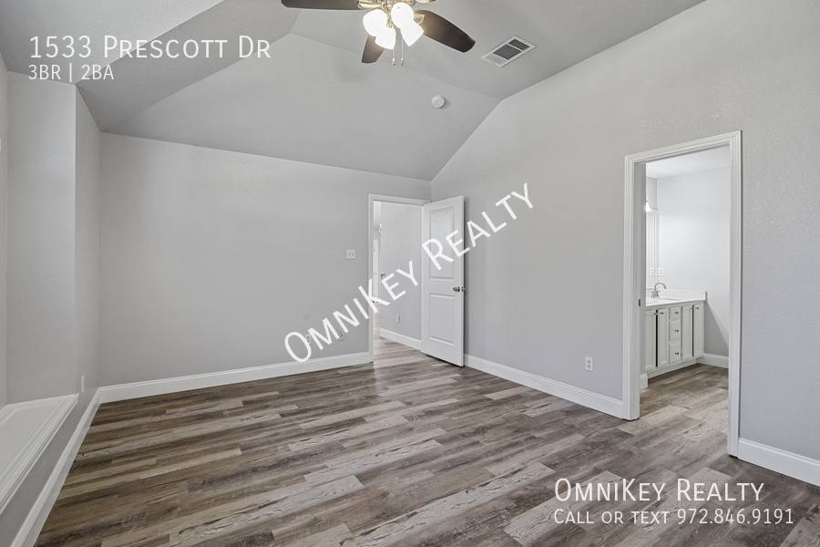 House for rent at 1533 Prescott Dr, Lancaster, TX 75134