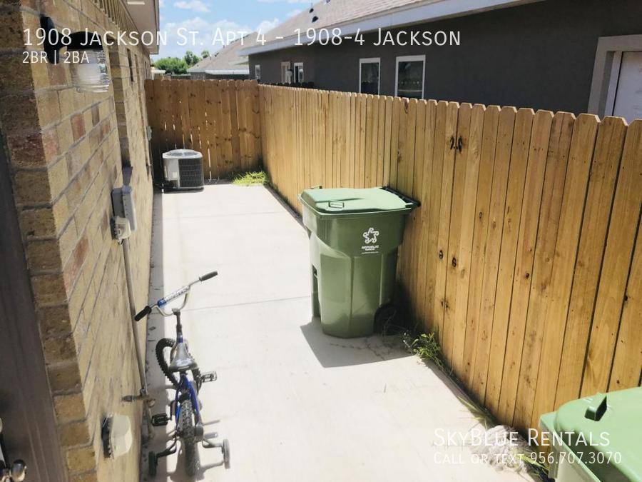 Apartment for rent at 1908 Jackson St #4, Weslaco, TX 78596
