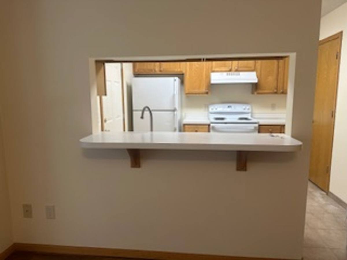 Townhouse for rent at 14764 Excelsior Lane, Saint Paul, MN 55124