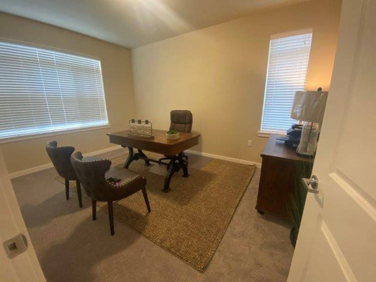 Townhouse for rent at 5008 4th Way SW, Olympia, WA 98502
