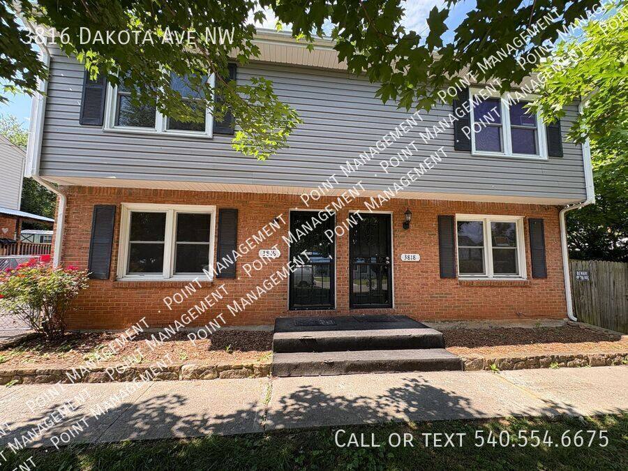 House for rent at 3816 Dakota Ave NW, Roanoke, VA 24017