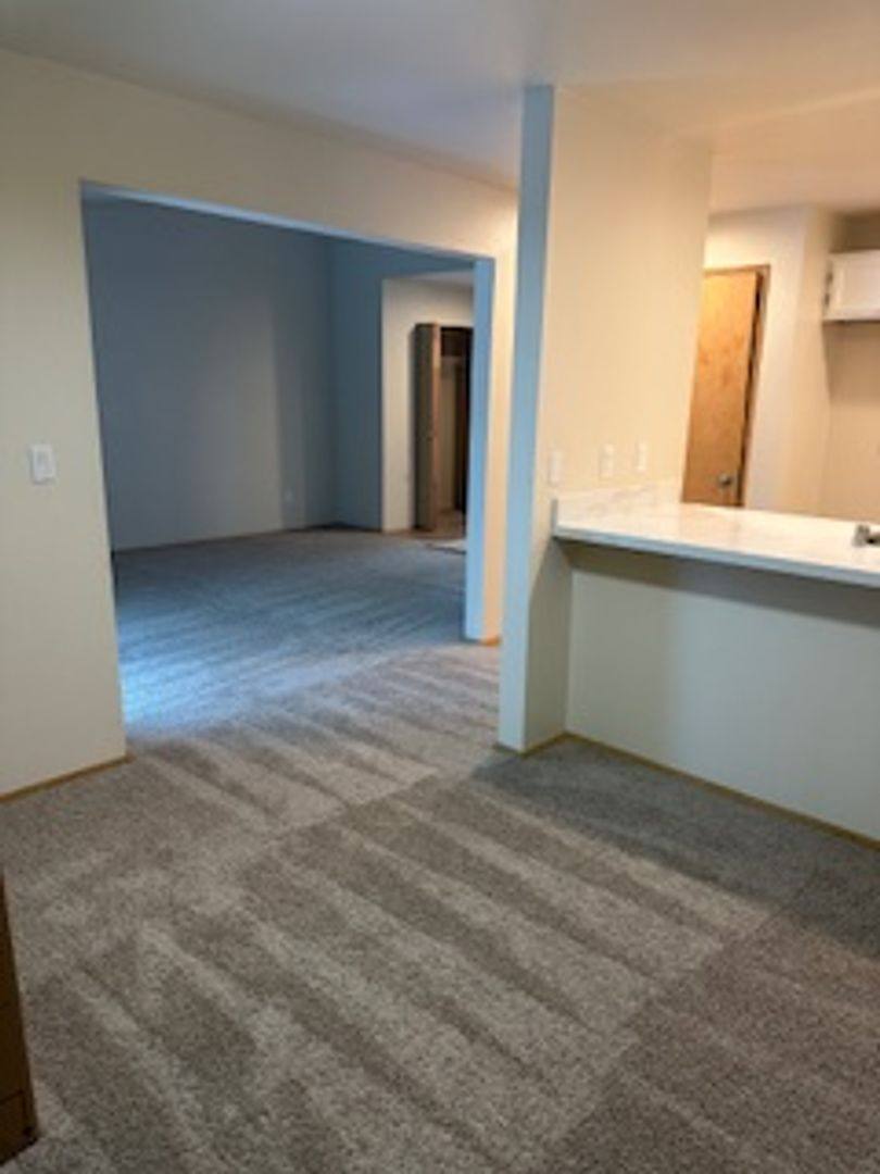 Apartment for rent at 10915 NE 128th St, Kirkland, WA 98034
