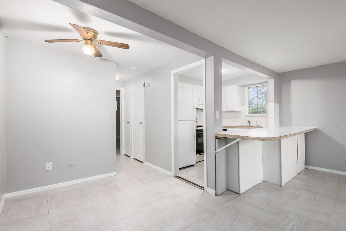 Apartment for rent at 2888 Cleveland Ave, Columbus, OH 43224
