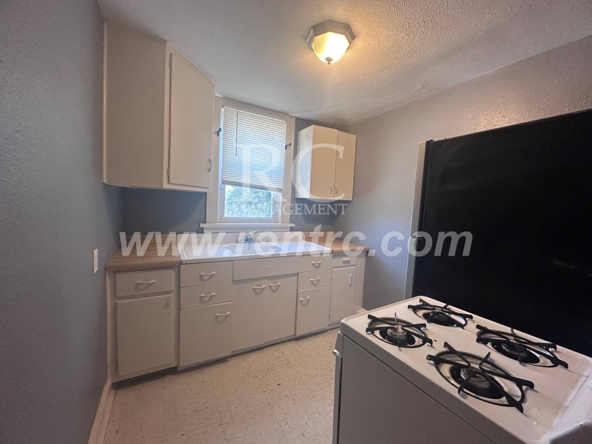 Apartment for rent at 526-2E Main E, Hoopeston, IL 60942