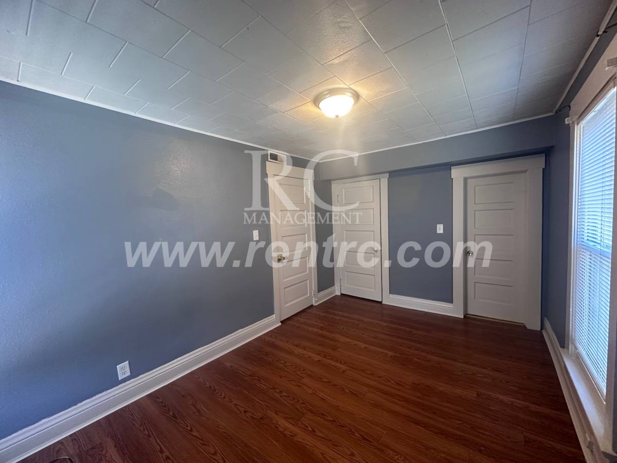 Apartment for rent at 526-2E Main E, Hoopeston, IL 60942