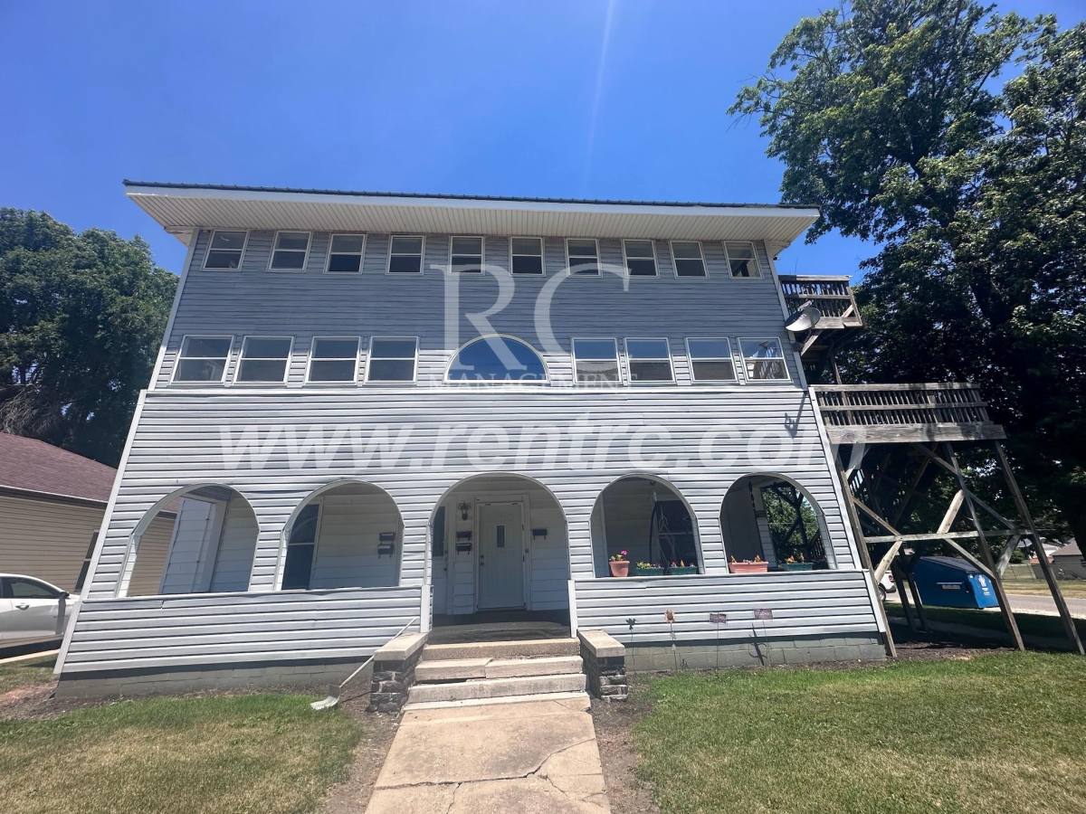 Apartment for rent at 526-2E Main E, Hoopeston, IL 60942