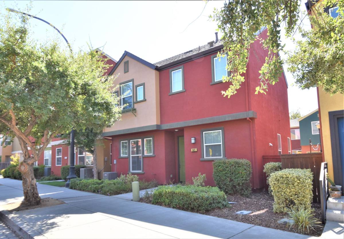 Apartment for rent at 845 Bronze Lane, West Sacramento, CA 95691