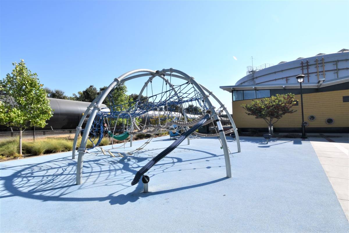Apartment for rent at 845 Bronze Lane, West Sacramento, CA 95691